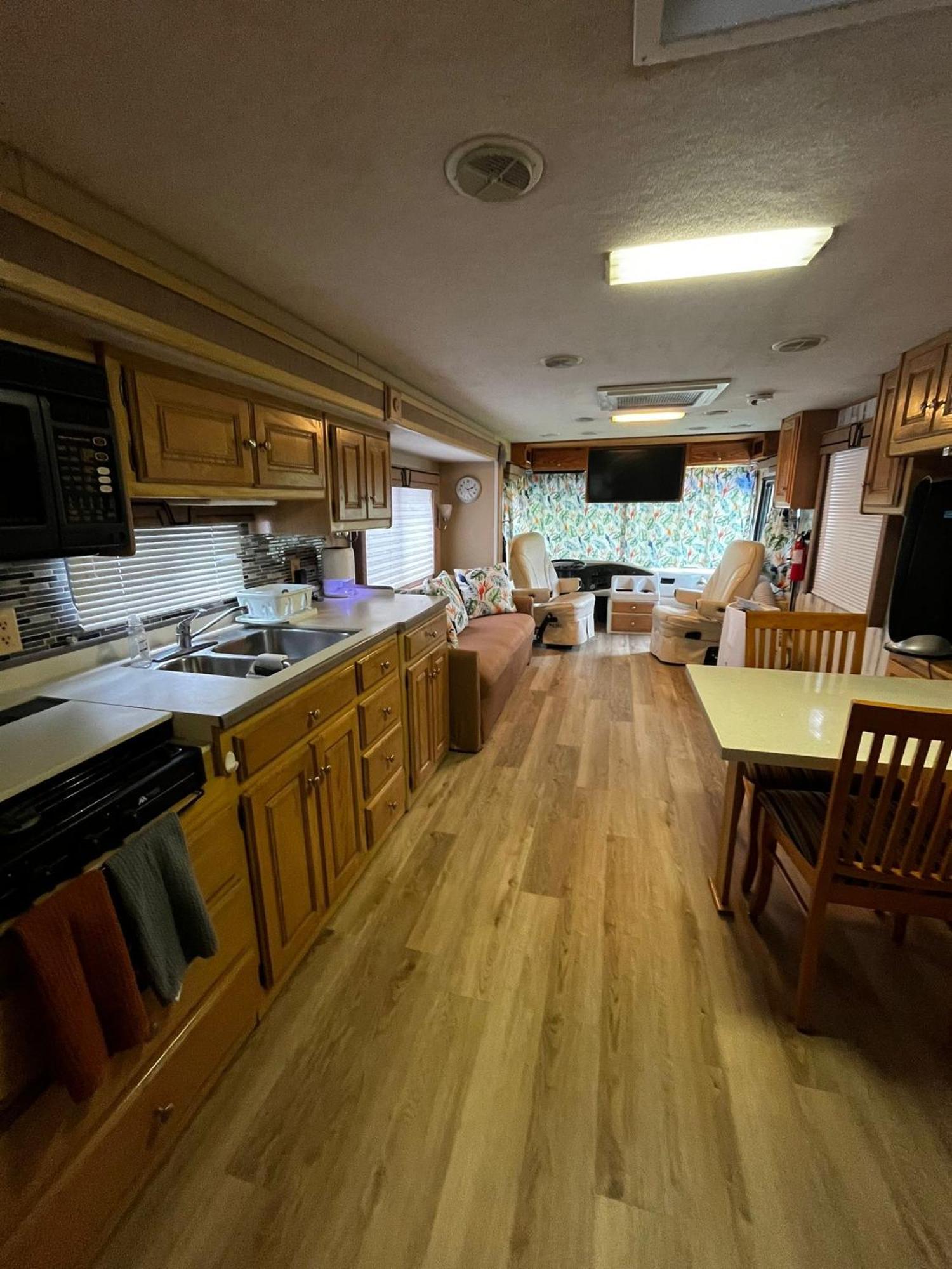 Remodeled And Comfortable Rv - Free Parking Маями Екстериор снимка